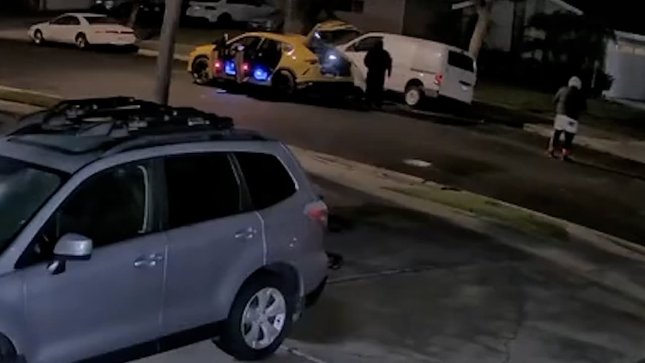 Cuatro hombres llegan en un Lamborghini de $250,000 a robar un convertidor catalítico en Torrance