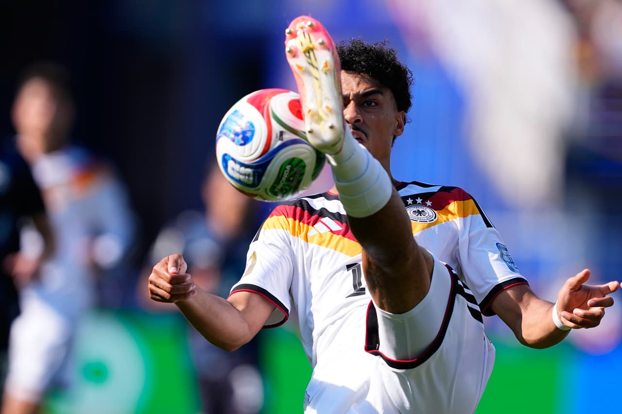 El alemán Nathaniel Brown (18) en acción durante el partido de dieciseisavos de final de la Copa del Mundo entre Alemania y Paraguay en Foxborough, Massachusetts, cerca de Boston, el lunes 29 de junio de 2026.