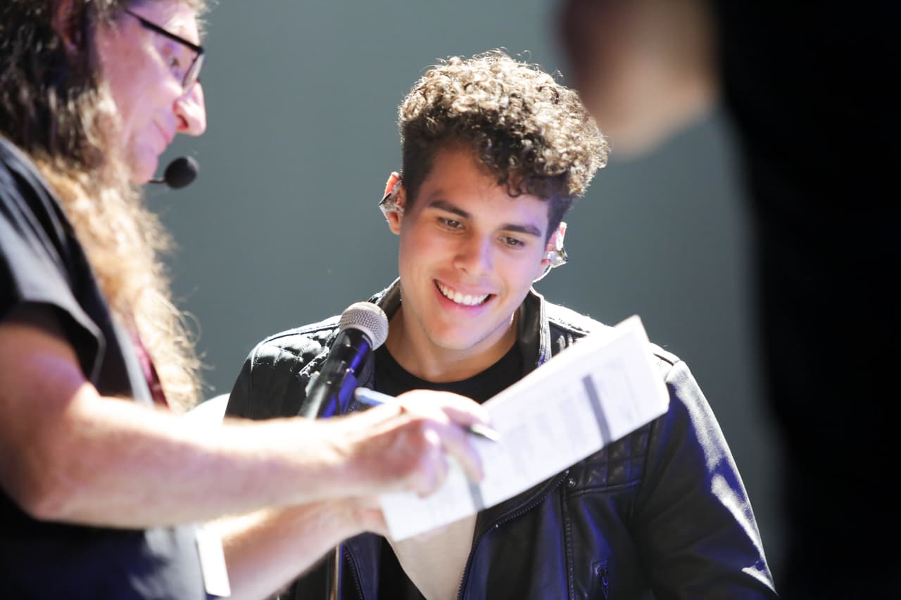 Están nominados en la categoría de Mejor Nuevo Artista y fácilmente pudieran llevarse el gramófono. ¿Será así? Sea como sea el crecimiento de estos chicos ha sido increíble desde que ganaron la primera temporada de La Banda. Te dejamos con lo mejor de su ensayo.