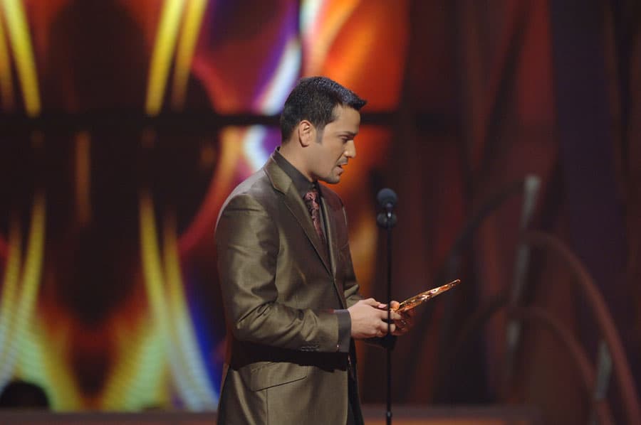 Víctor Manuelle estaba conmovido casi hasta las lágrimas cuando recibió el premio a Arista de Salsa Tropical del Año. También ese año estuvo nominado en esa categoría a Álbum del Año por el disco 'Decisión unánime'.