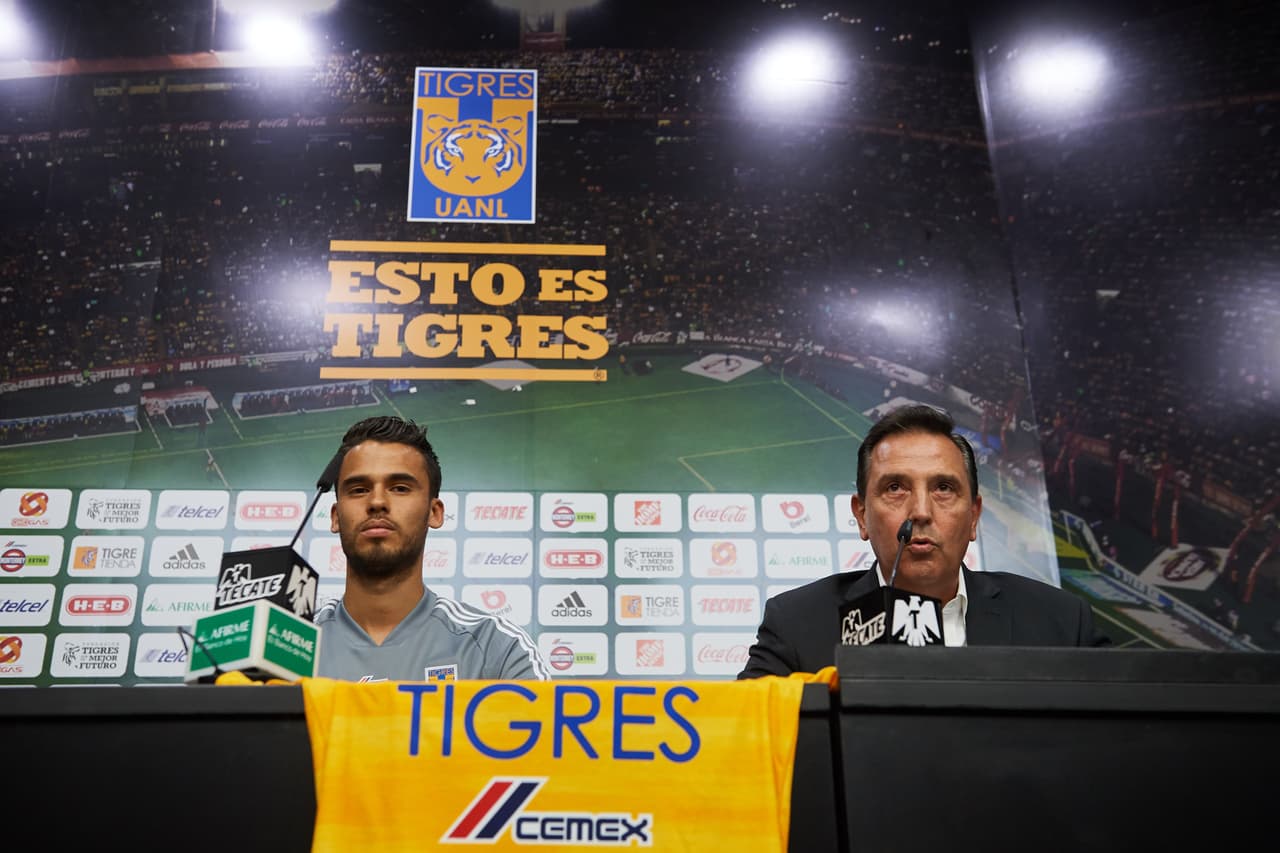 Reyes ya vistió por primera ocasión la casaca de los Felinos y portará el dorsal '18'.