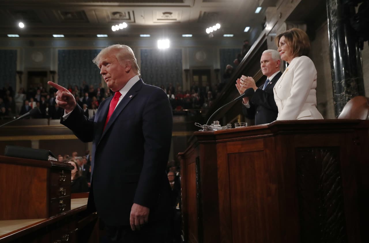Trump ignora el juicio político y hace un show de campaña en su discurso del Estado de la Unión