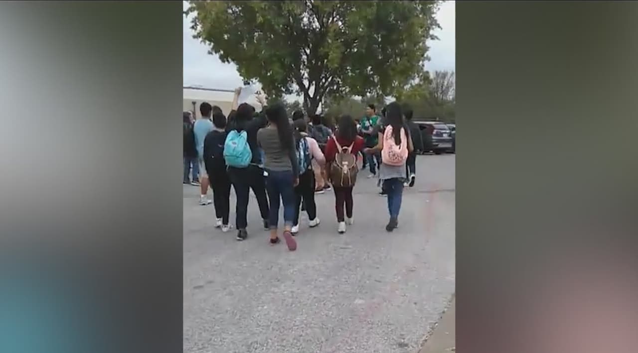 "Regresa a México": así regañó una maestra a un estudiante en una secundaria de Austin