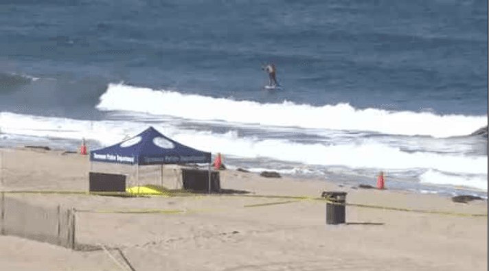 El tramo de la playa de Torrance en el ára limítrofe con Redondo Beach permanecerá cerrada hasta nuevo aviso.