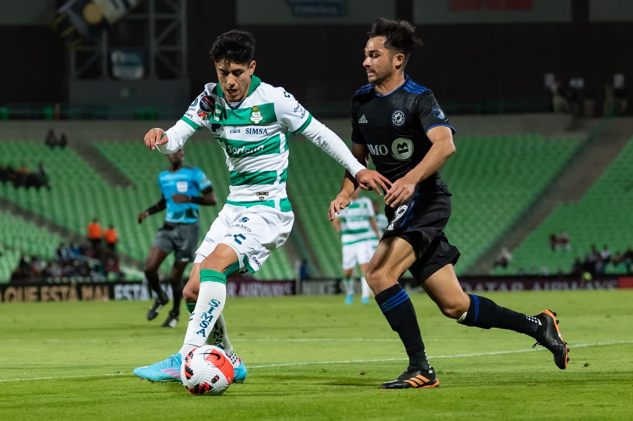 Jesús Otero sorprende al minuto 88, marca el único tanto del encuentro y la da la ventaja a Santos en los octavos de final tras vencer 1-0 al CF Montreal.