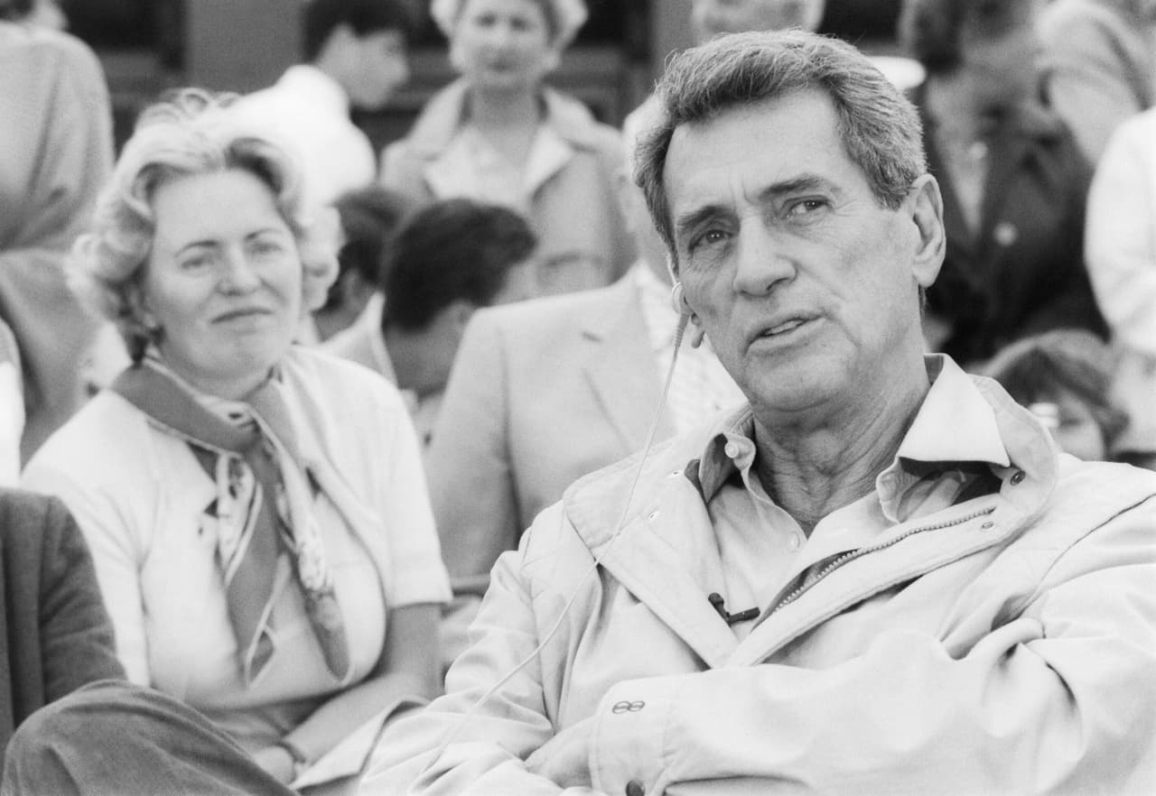 El actor Rock Hudson fue la primera celebridad en revelar un diagnóstico de VIH/sida.