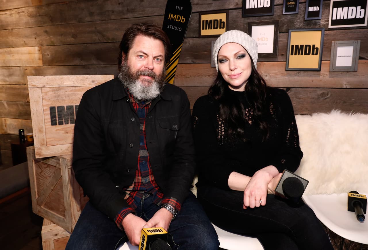 Nick Offerman, recordado por 'Parks and Recreation' y Laura Prepon, de 'Orange is the New Black' y 'That 70s Show', hablaron de 'The Hero'.