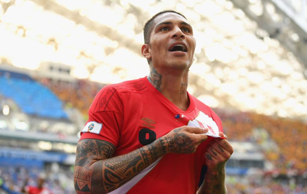 Perú también ganó en su Mundial, con la presencia de su capitán Paolo Guerrero y el triunfo sobre Australia 2-0, donde rompieron, racha sin gol desde 1982 y sin victorias desde 1978.