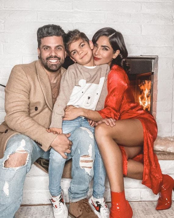 <b><a href="https://www.univision.com/temas/alejandra-espinoza" target="_blank">Alejandra Espinoza</a></b> habló sobre el reto de ser madre y el proceso de cómo ha sido para ella 
<b><a href="https://www.univision.com/famosos/alejandra-espinoza-tiene-sintomas-de-embarazada-pero-no-es-porque-vaya-a-darle-un-hermano-a-matteo-video" target="_blank">el tener un hijo, Matteo</a></b>, de 6 años. 
<br>