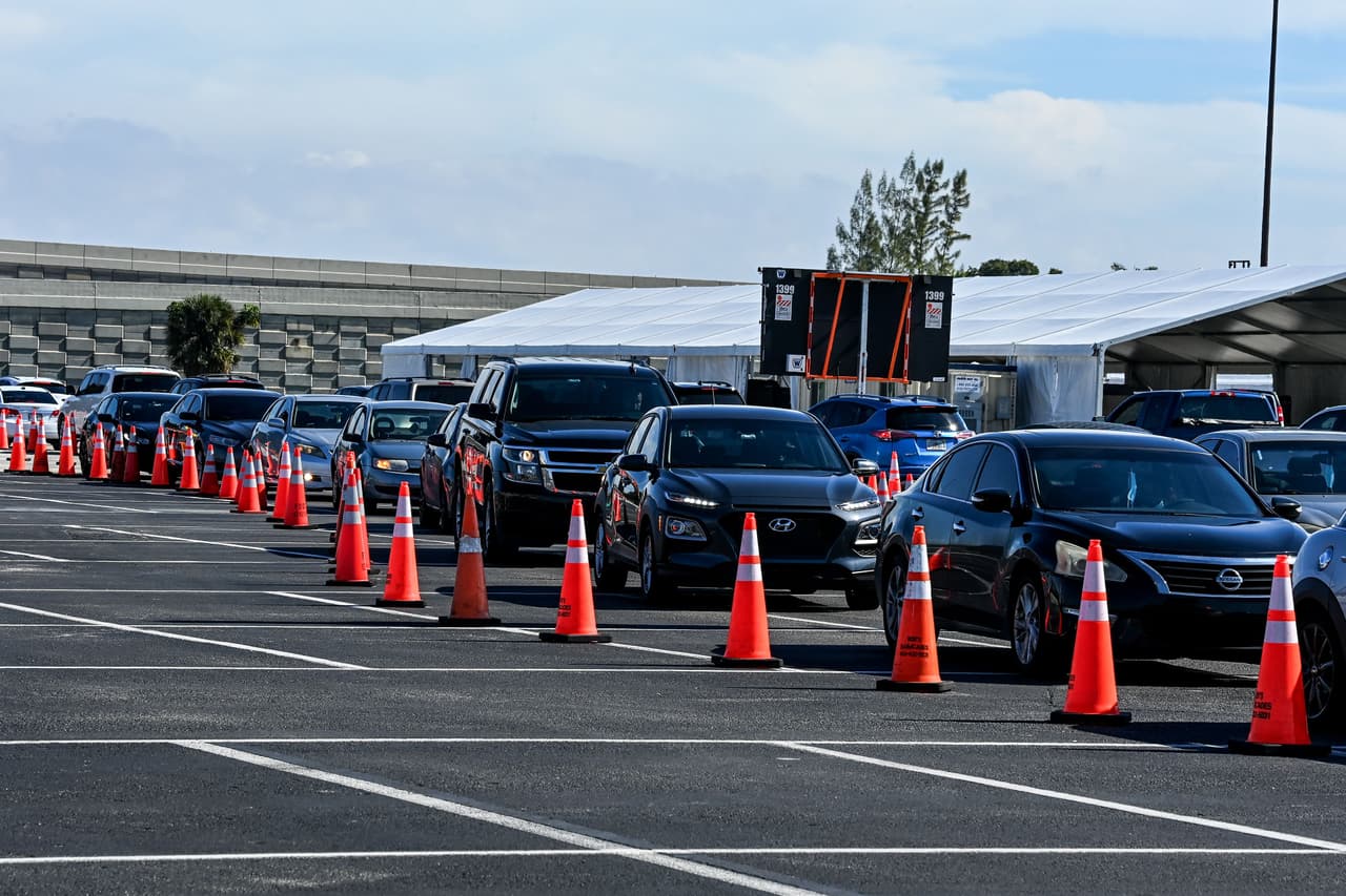 Hard Rock Stadium estará cerrado el viernes 1 de enero. Luego abre los siete días de la semana a partir de las 9:00 am
<br>