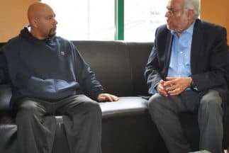 Ángel González se reunió con el cónsul Carlos Martín Jiménez Macías. (Crédito: @ConsulMexCho)