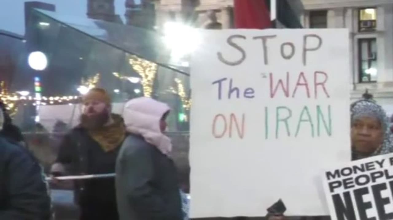 Filadelfia se moviliza contra los ataques a Irán; manifestantes rechazan violencia