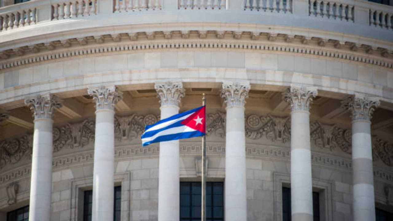 Cuba acepta ayuda de 100 millones de dólares ofrecida por EEUU