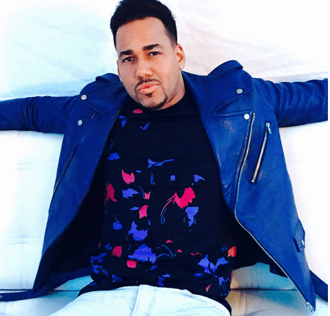 Romeo Santos siempre muestra su lado más fashion y así presumió este outfit ¿Qué te parece?