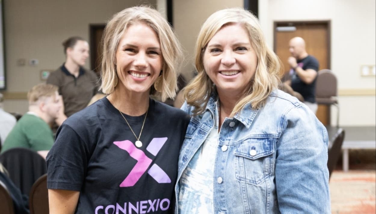 Fiscal exige registros médicos de los hijos de youtuber acusada de maltrato infantil