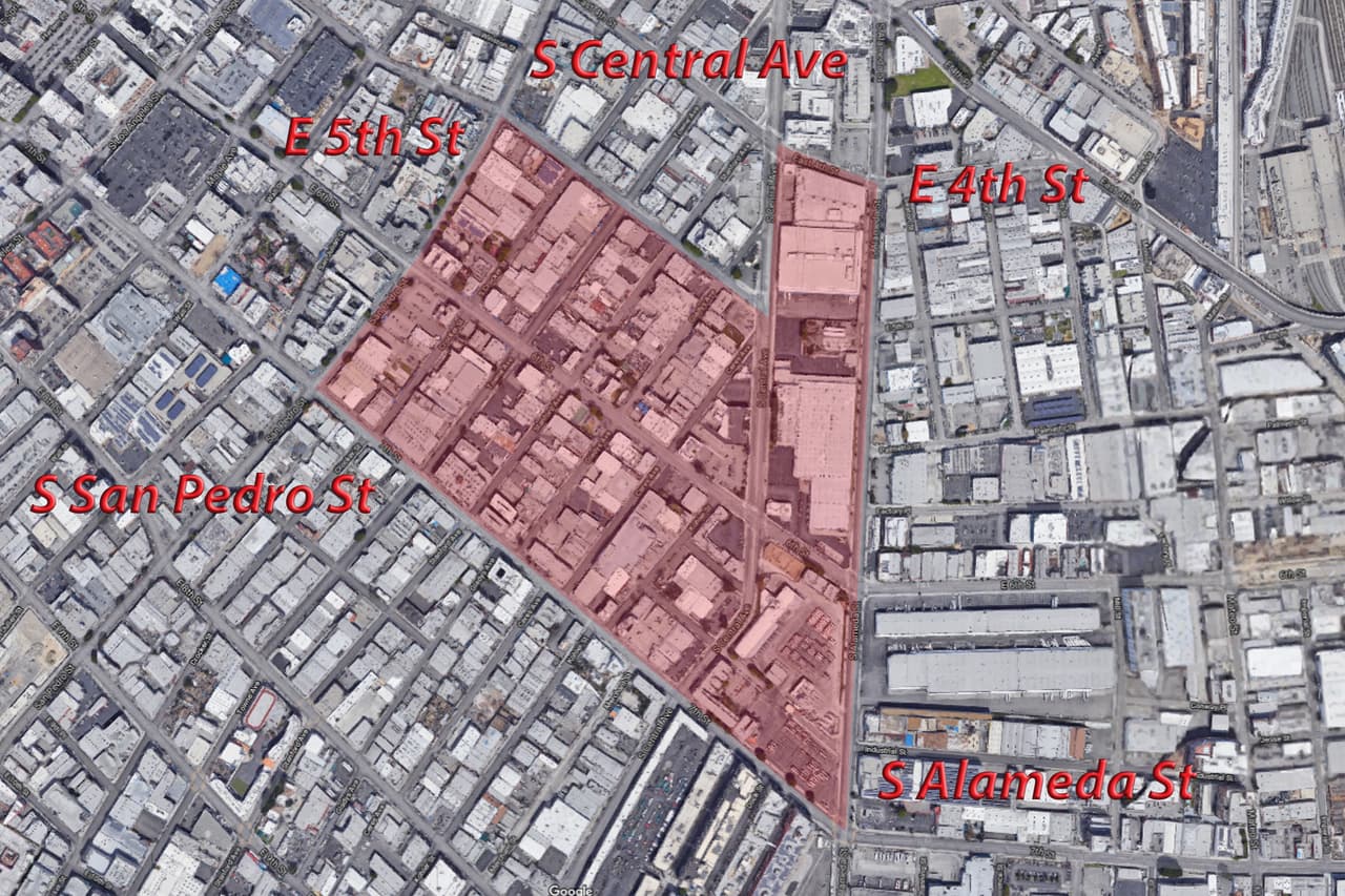 Según Bonviller, el ingreso familiar promedio en esta área fue de 7,188 dólares en los últimos 12 meses antes de la última Encuesta ACS. "Los residentes son hombres en su mayoría (69%)”, dijo el experto.