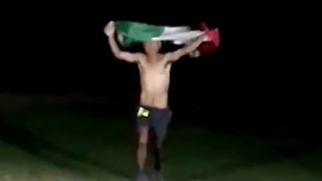 Ha ganado 3 competencias de ultramaratones, carreras de 100 millas, y siempre lleva su bandera mexicana al cruzar la meta.