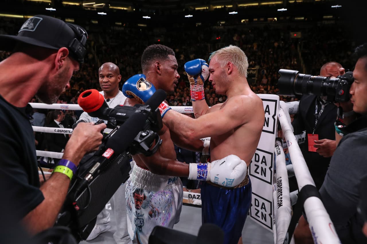 Julio César Chávez Jr cayó ante Daniel Jacobs