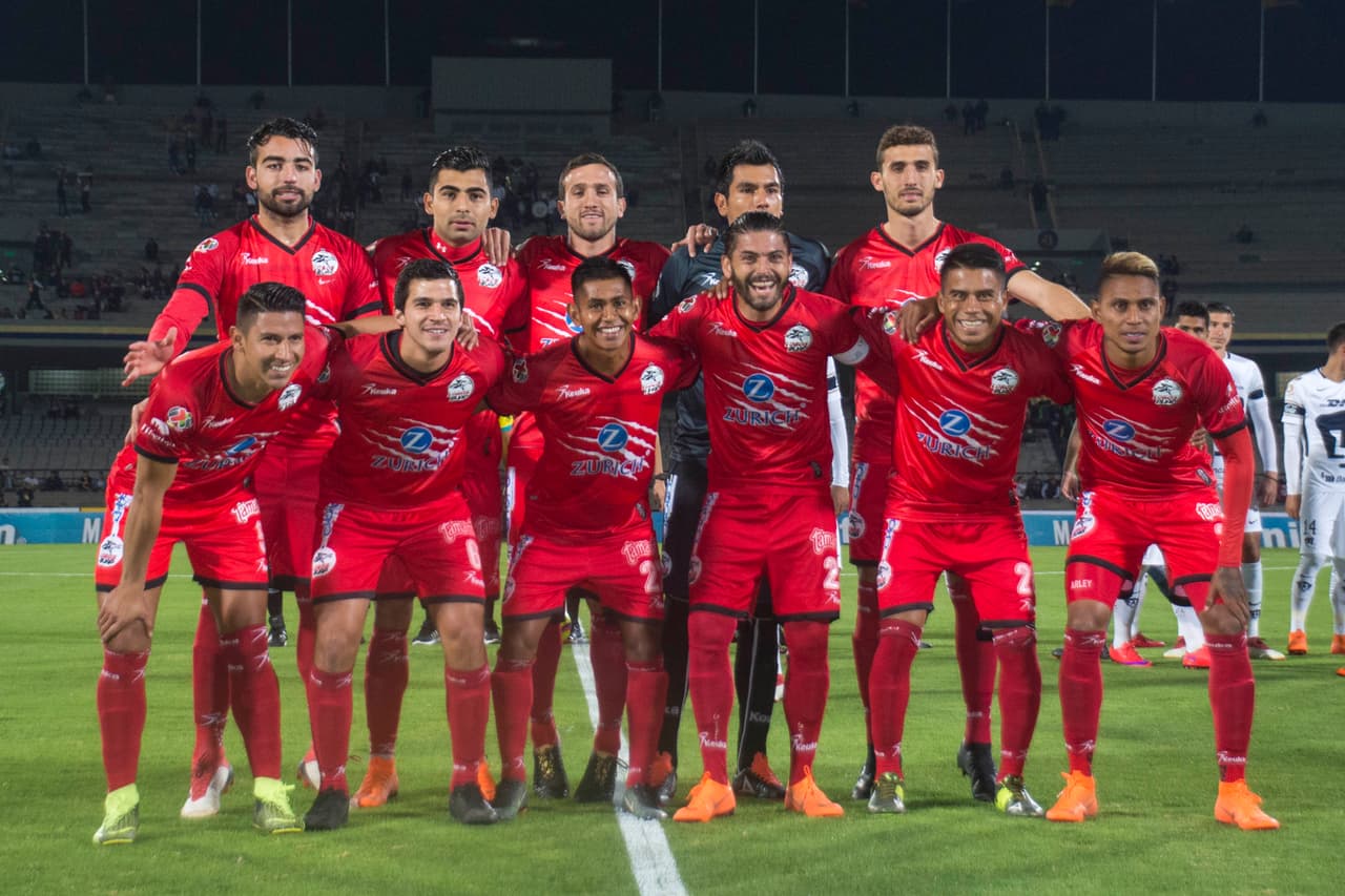 Mientras que los Lobs lo hicieron con Canales; Rincón, Godínez, Sancho, Treviño; Medina, Olascoaga, Morales, Rodríguez; Escoto y Amione.
