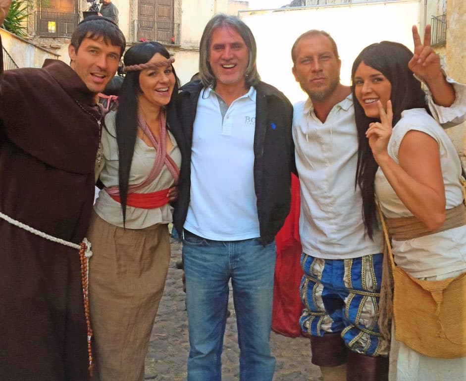 Mónika también ha incursionado en el séptimo arte, hace poco filmó "Juan Diego", donde dio vida a la India 'Citlali'.