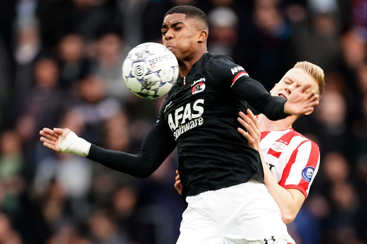 El AZ Alkmaar golea al PSV de Erick Gutierrez 4-0 en casa.