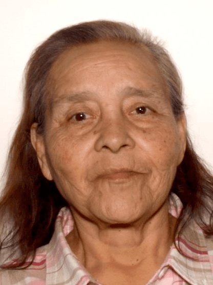 Escobedo habría dejado su vivienda a bordo de un Toyota Corolla del año 2011 plateado y con la placa WXJ924. Según las autoridades, ella sufre demencia y no porta su identificación.