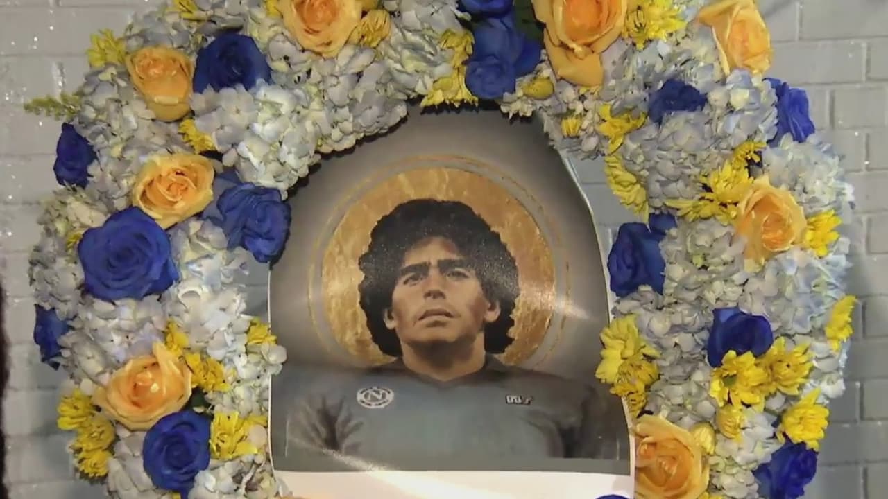 “Creíamos que nunca iba a pasar”: neoyorquinos también le dan el último adiós a Diego Maradona