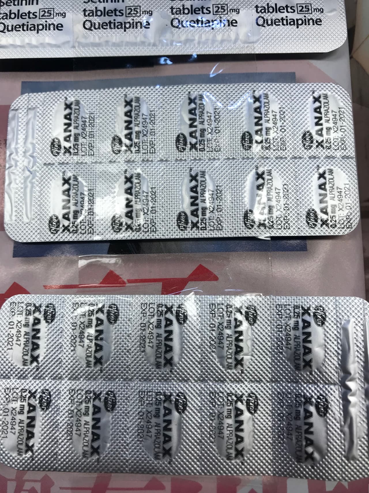 Con más de 20 años trabajando para CBP, Sánchez asegura que debido a las ventas por internet de medicamentos, marihuana y hasta fentanilo, han tenido que ser aún más cautelosos con lo que permiten entrar al país.