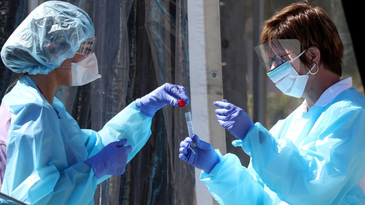 La ciudad de Dallas expande la elegibilidad para las pruebas de coronavirus o "Drive Thru"en sus sitios móviles 