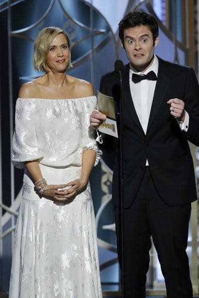 Kristen Wiig y Bill Hader, presentadores.