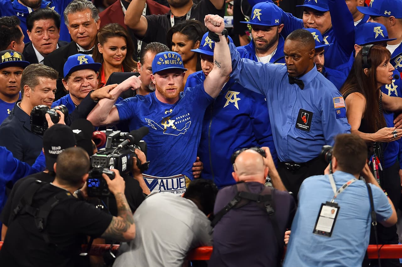 "La era del Canelo está aquí", fueron las últimas palabras del mexicano, lleno de confianza tras la contundente victoria.