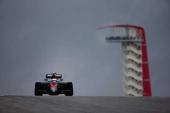 Los pilotos de la Fórmula 1 comenzaron los primeros ciclos de práctica del Gran Premio del Circuito de Las Américas en Austin a pesar de la alerta de fuertes tormentas.
