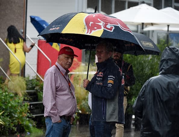 Los pilotos de la Fórmula 1 comenzaron los primeros ciclos de práctica del Gran Premio del Circuito de Las Américas en Austin a pesar de la alerta de fuertes tormentas.