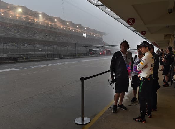 Los pilotos de la Fórmula 1 comenzaron los primeros ciclos de práctica del Gran Premio del Circuito de Las Américas en Austin a pesar de la alerta de fuertes tormentas.