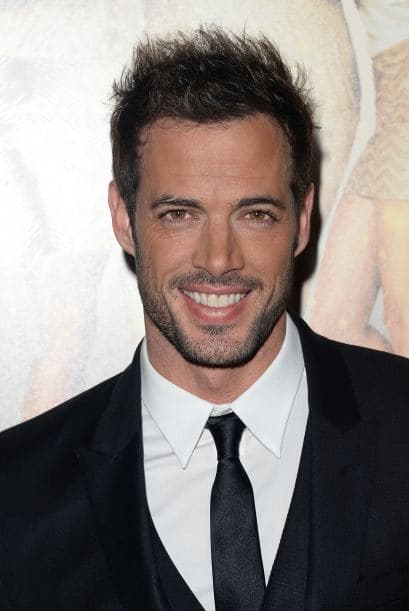 William Levy: "Hola a todos. Por fin me decidí. Estoy aprendiendo, paciencia por favor, esto en Cuba no lo había jejejejeje!!!!!! Bienvenidos!!!!". Mira aquí los videos más chismosos.