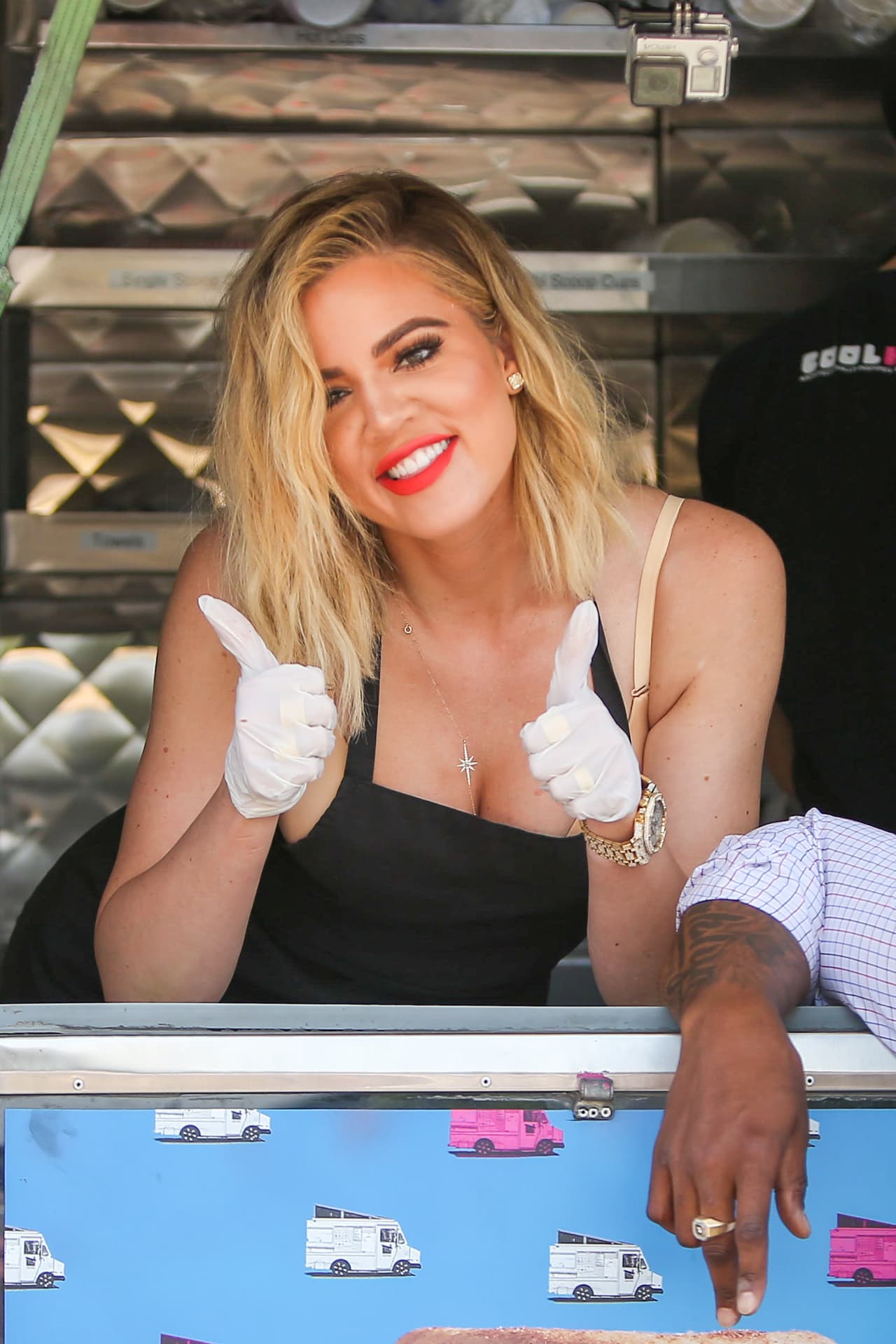 Khloé quedó muy feliz con esta convivencia con sus seguidores.