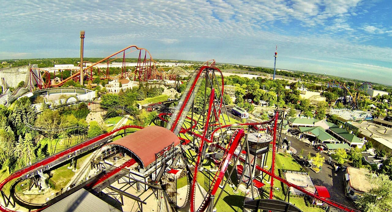 Sin admitir culpa ni responsabilidad, Six Flags acordó el pago de $36 millones, del cual se pagarán los honorarios de los abogados y los miembros de la demanda. Según el acuerdo, los miembros cuyos dedos fueron escaneados al ingresar al parque entre 2013 y 2016 podrían recibir hasta $200 cada uno, mientras que aquellos que lo visitaron por primera vez entre 2016 y 2018 podrían obtener hasta $60 cada uno.