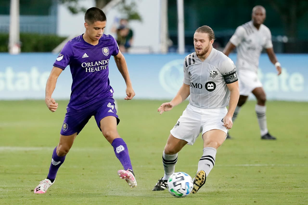 Montreal Impact cayó por la mínima y los de Orlando se instalan en la siguiente ronda del MLS is Back. | Tesho Akindele (60’) marcó el solitario gol del encuentro que envío a casa al conjunto de Montreal Impact.