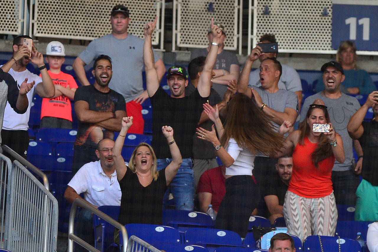 Durante el partido, el primogénito de William Levy logró los máximos honores en la división de 12U, donde bateó 32 jonrones y fue coronado Campeón del Mundo.