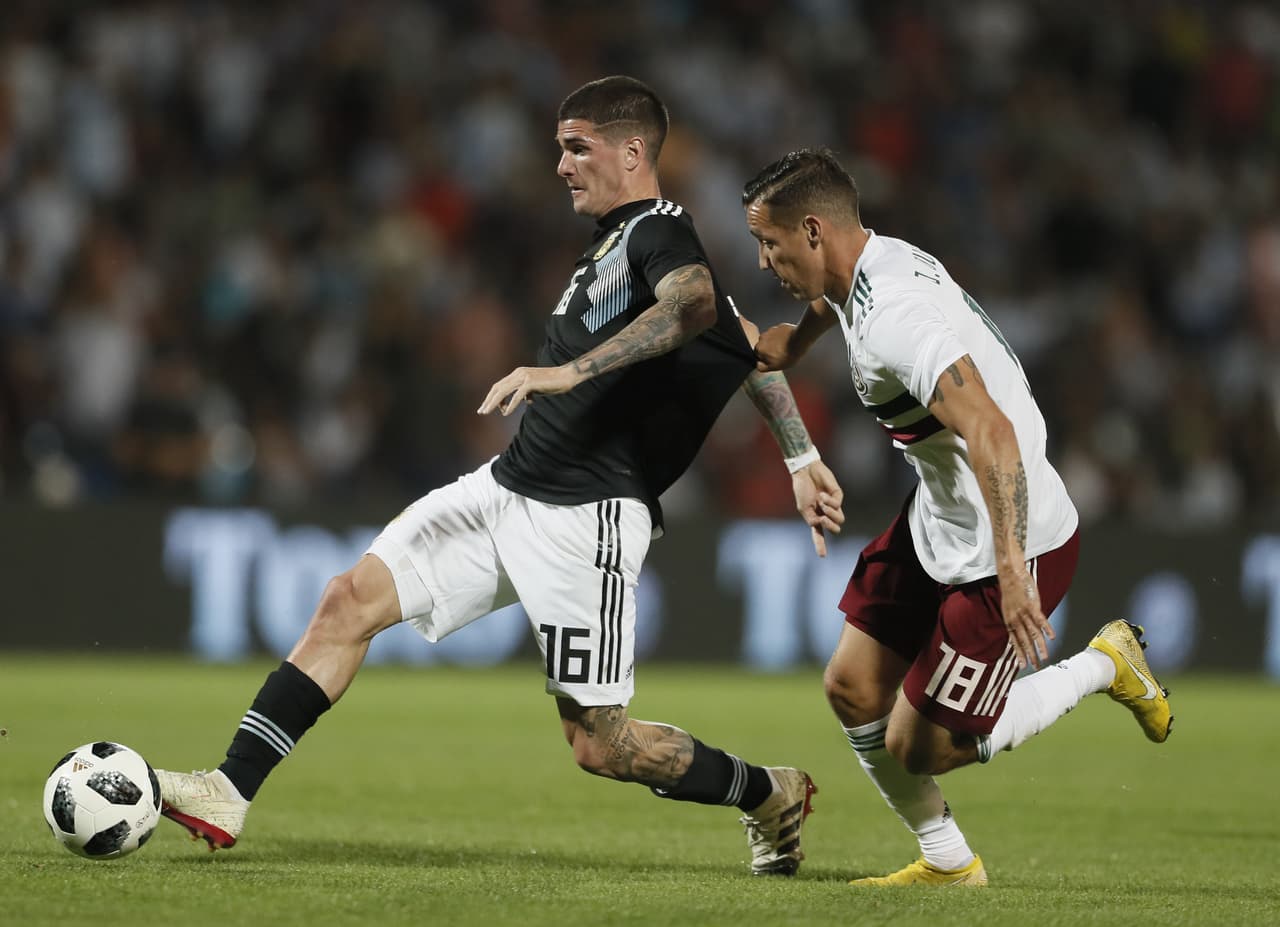 Argentina fue mucho más eficaz y por eso se mantuv arriba en el marcador al final del primer tiempo.