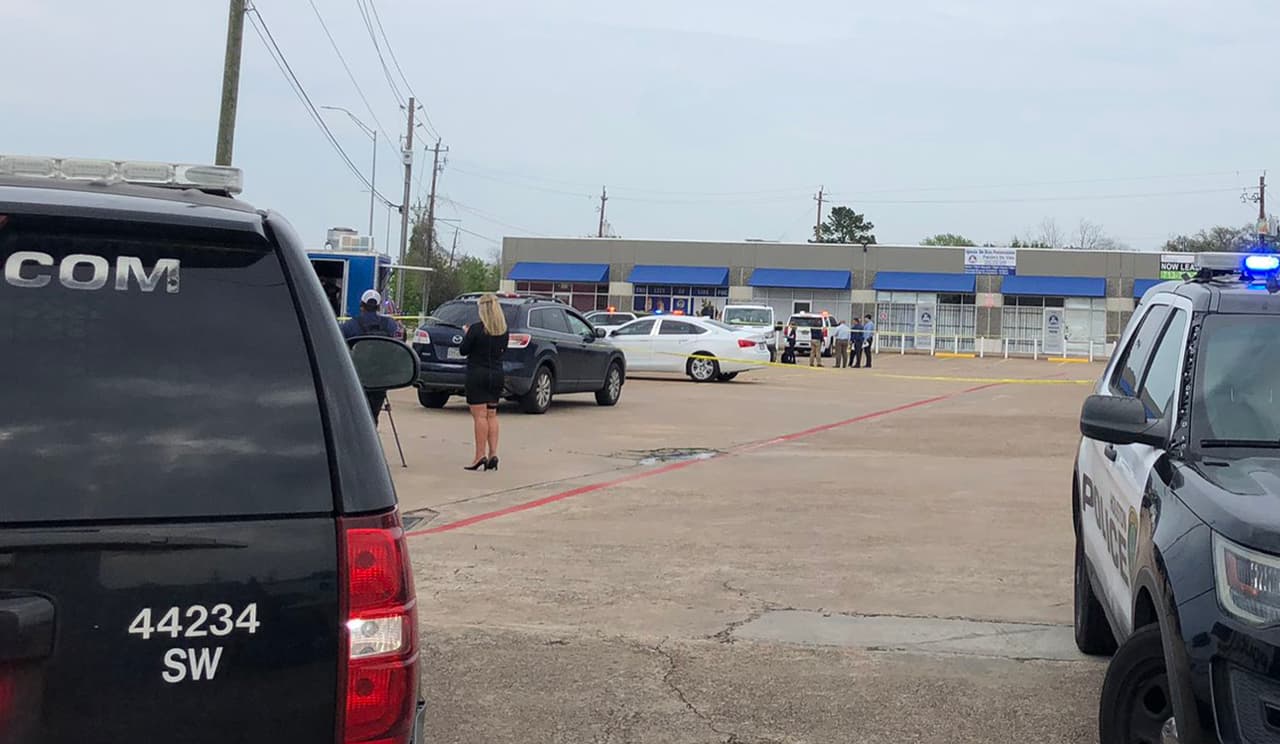 Una madre mata a balazos al hombre que intentaba asaltar el 'food truck' familiar, al suroeste de Houston