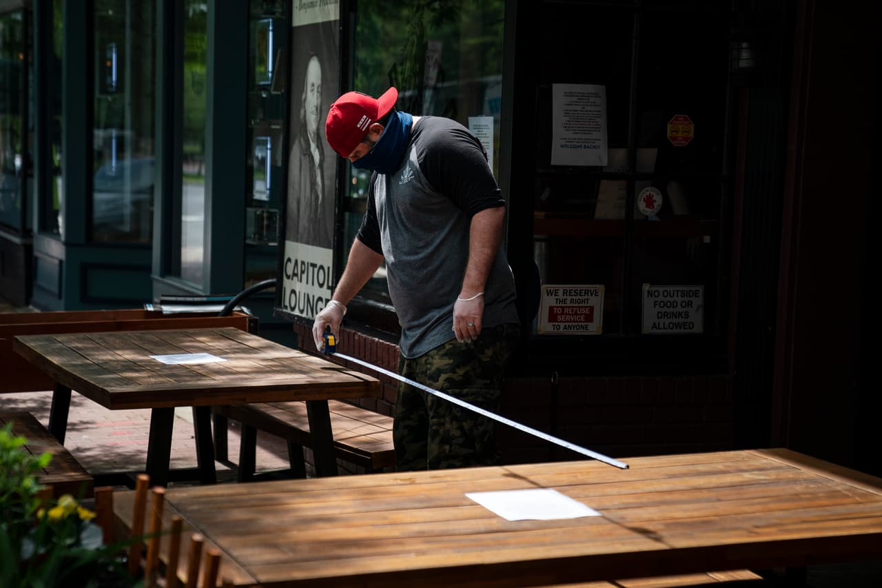 Phoenix: restaurantes pueden servir comida y alcohol al aire libre a través de este programa