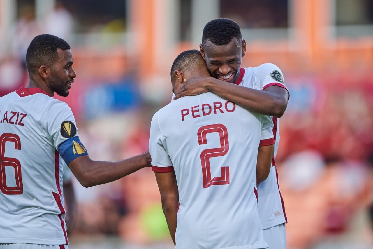 Catar se impuso con auroridad a Granada confirmando que viene en serio a la disputa de la Copa Oro.