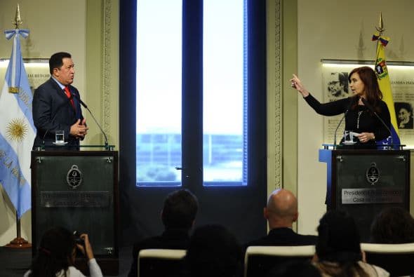 Destacó que con los acuerdos económicos con Fernández van encaminados a 'continuar fortaleciendo la red de integración Caracas-Buenos Aires'.