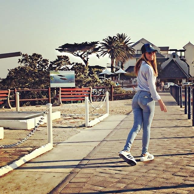 Pero quien no se pudo aguantar fue Elizabeth y por eso presumió el cuerpazo del papá de sus hijos.