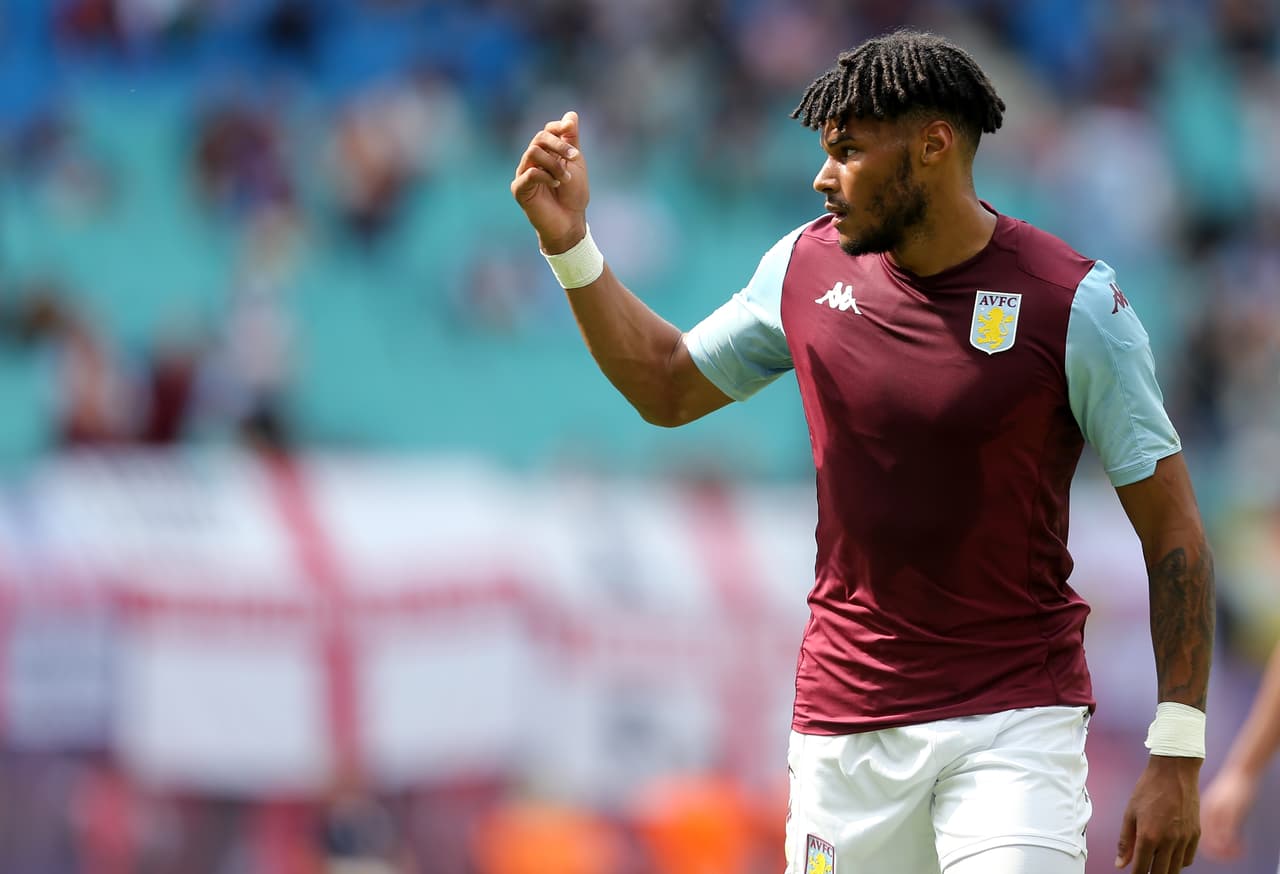 Otra inversión importante del Aston Villa fue Tyrone Mings. El central inglés estuvo cedido la pasada campaña y ahora lo ataron por 22.3 millones de euros.