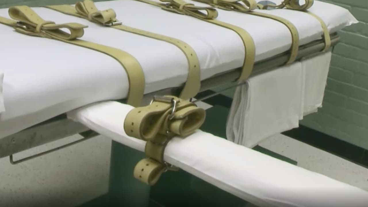 “La pena de muerte debe reservarse solo para lo peor de lo peor, y Carl Buntion encaja en esa descripción. Era un criminal de carrera que nunca asumió la responsabilidad del asesinato a sangre fría de un oficial de policía inocente", señaló Kim Ogg, fiscal de distrito del condado Harris.