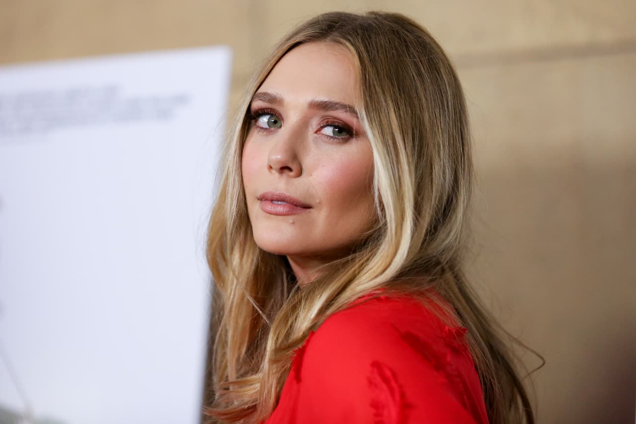 Mejor conocida como Wanda (Scarlet Witch), hizo su aparición en el mundo cinematográfico de Marvel en la exitosa película de Avengers: Age of Ultron. Comenzando como villana y poco a poco ganándose el corazón del mundo entero, específicamente del poderoso Vision (Paul Bettany).