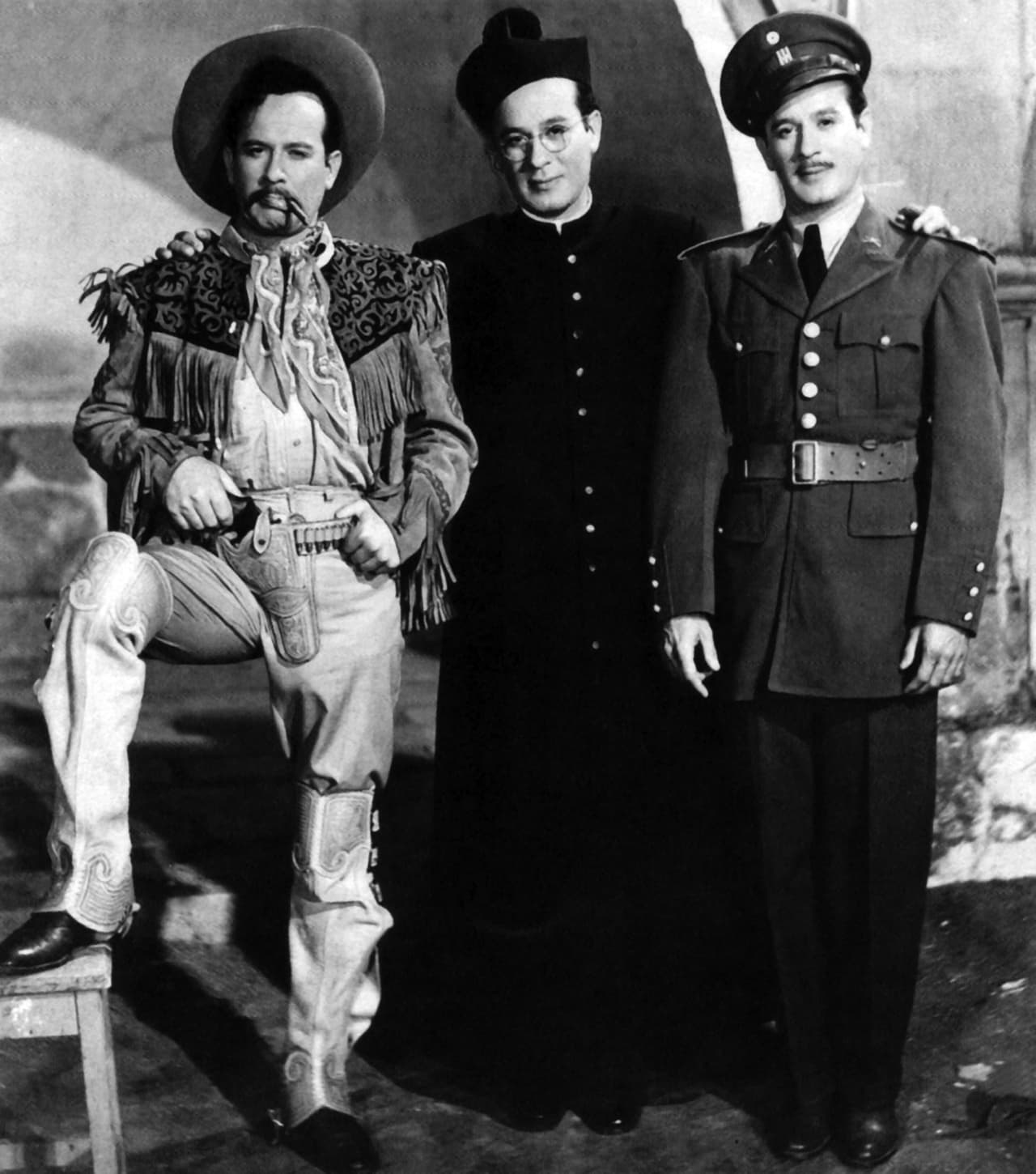 Más de sesenta películas conforman la filmografía de Pedro Infante, quien también grabó alrededor de 300 canciones que aún forman parte del repertorio ranchero y romántico en Latinoamérica.