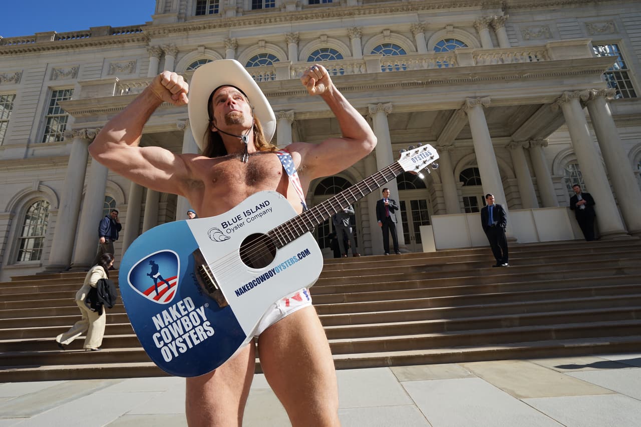 El "Vaquero Desnudo" pidió reglas justas para los artistas.